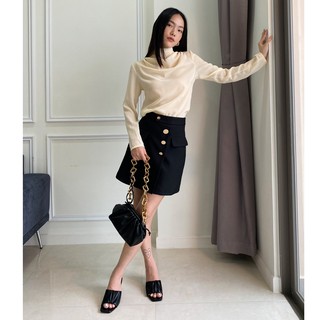 Áo cổ lọ đổ màu be EDINI - A1190