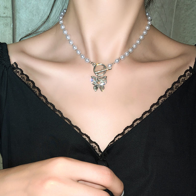 Women Pearl Rhinestones Choker Butterfly Necklace Short Chian Jewelry Gifts
