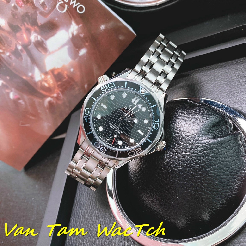 Đồng hồ nam Omega Seamaster Diver 42mm máy Nhật Automatic, mẫu mặt tròn 2 núm vặn màu đen, viền trắng