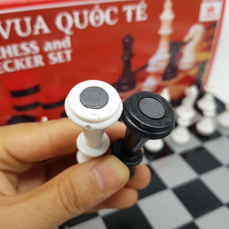 Bộ CỜ VUA  NAM CHÂM rèn kĩ năng và tư duy sáng tạo cho bé