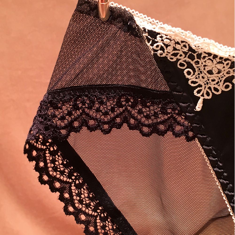 Quần lót ren satin màu trơn nâng thấp quyến rũ nhiều màu cho nữ