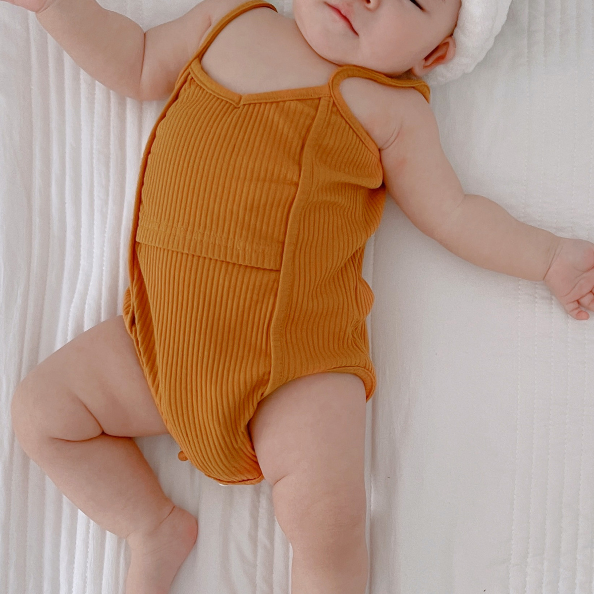 Áo liền quần cotton kiểu hai dây màu trơn thời trang dành cho bé sơ sinh vào mùa hè