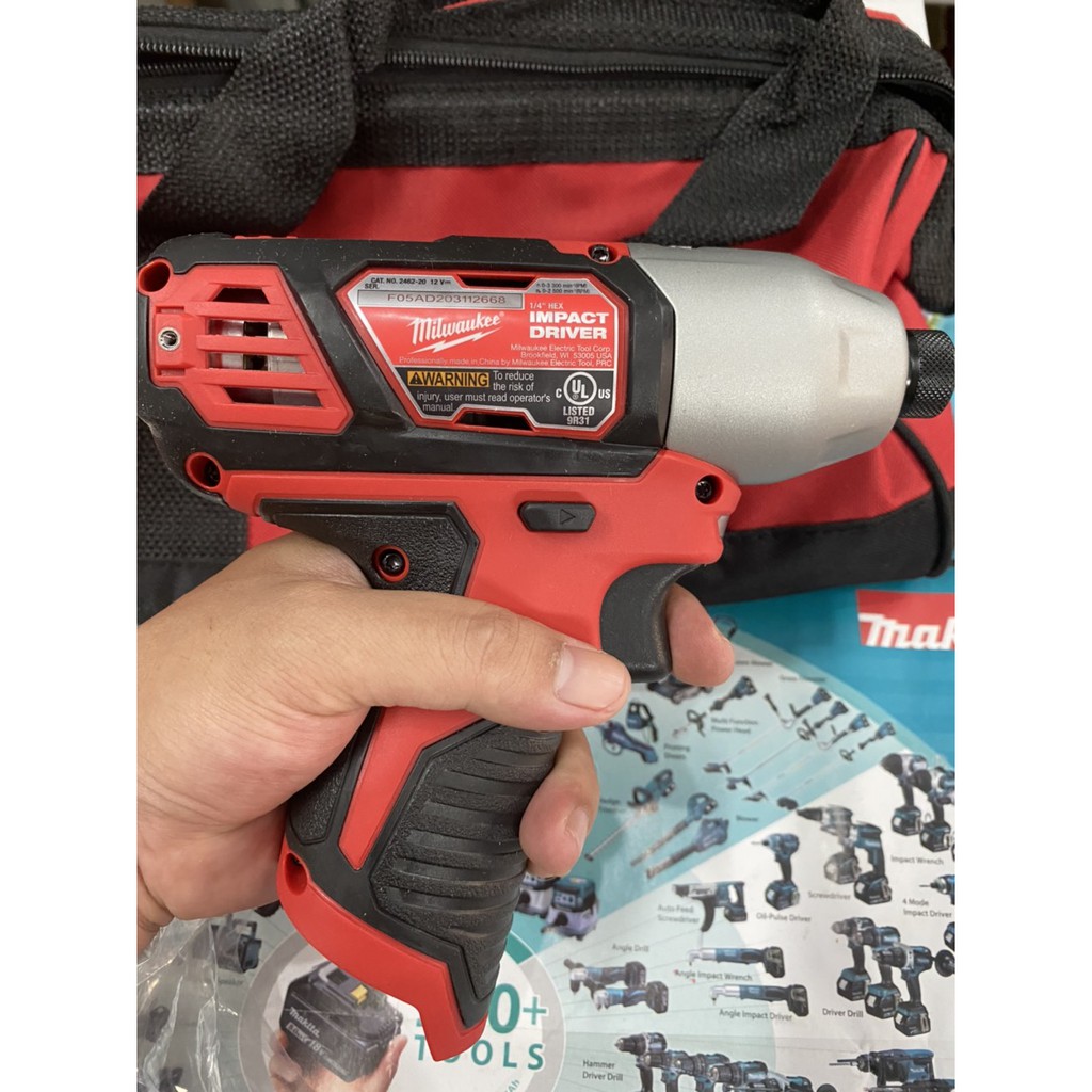 BN. Combo máy khoan và bắt vít Milwaukee M12 2494-22.