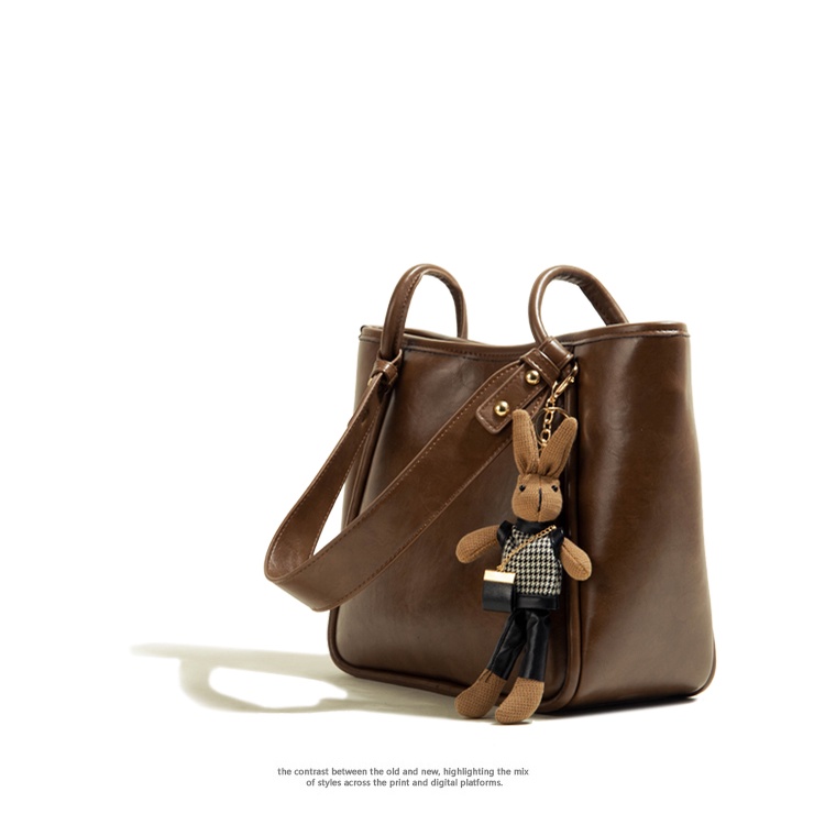 🌸Hàng Order🌸 Túi Xách Muzi&kai Chính Hãng Da Trơn Bóng Khóa Kéo Quai Đeo Da Kèm Móc Gấu Sang Chảnh Nữ Tính 🌸 Quảng Châu