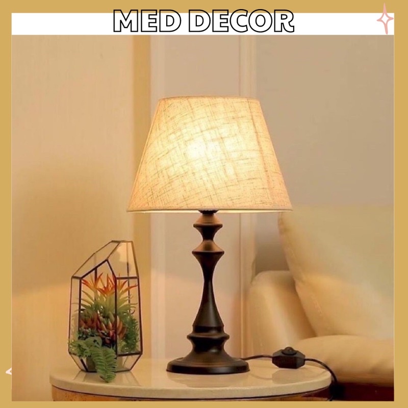 Đèn Ngủ phong cách cổ điển, có tăng giảm ánh sáng