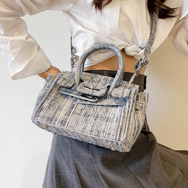 Túi Xách Đeo Chéo Bằng Bạch Kim Cao Cấp Phong Cách Mới 2022 Cho Nữ