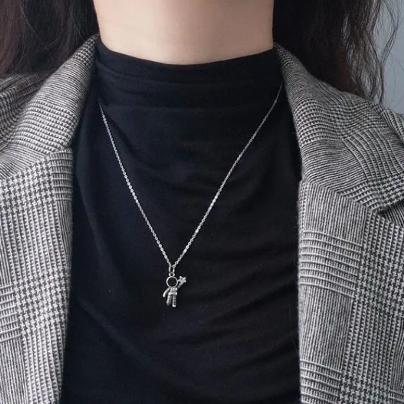 vòng cổ Mặt Hình Phi Hành Gia Cho Cặp Đôi