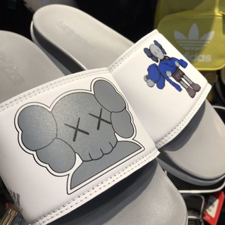 Dép adi.d.as kaws