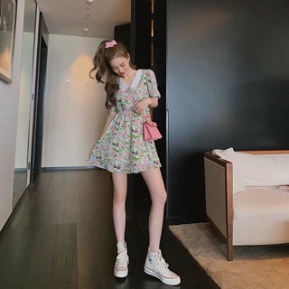 Đầm Hoa Cổ Ren