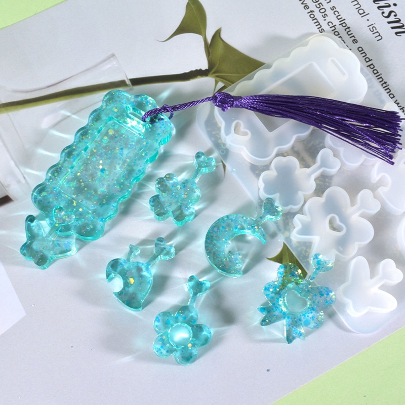 Khuôn làm móc khóa hình bông hoa bằng resin