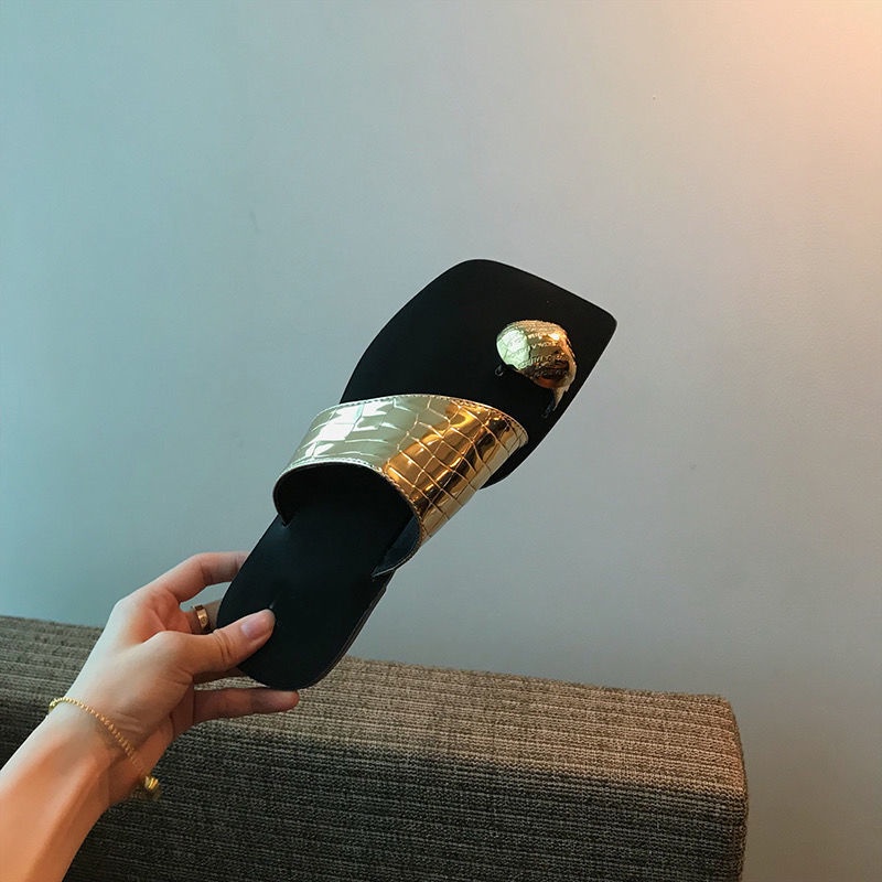 Dép Sandal Đế Bằng Mũi Vuông Quai Đính Khóa Kim Loại Thời Trang Mùa Hè Cho Nữ