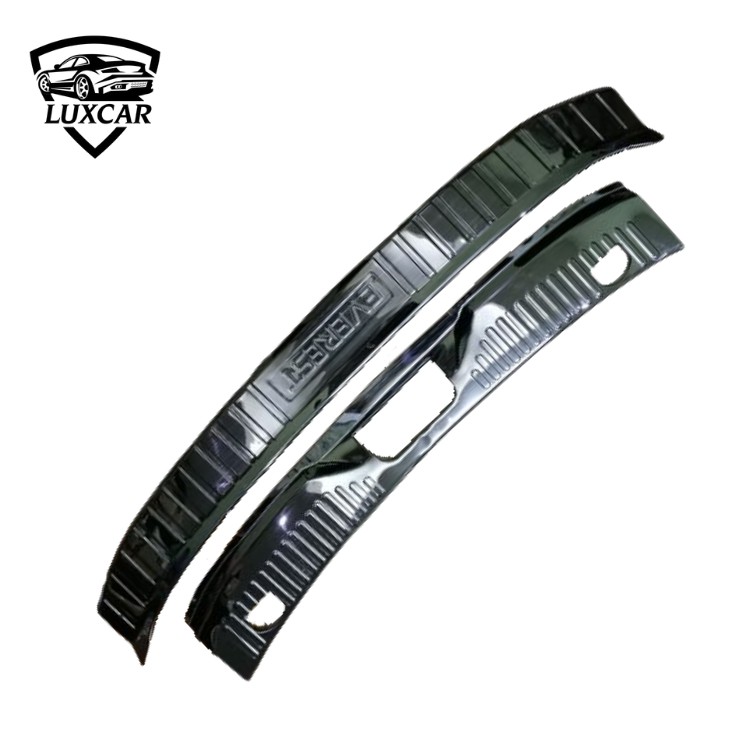 Nẹp chống trầy cốp sau xe FOR EVEREST 17-20 | LUXCAR chất liệu INOX-TITAN cao cấp