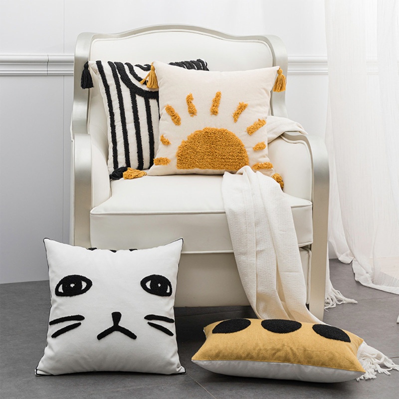 Vỏ Gối Thêu Họa Tiết Hình Học Phối Tua Rua Phong Cách Bắc Âu Hiện Đại