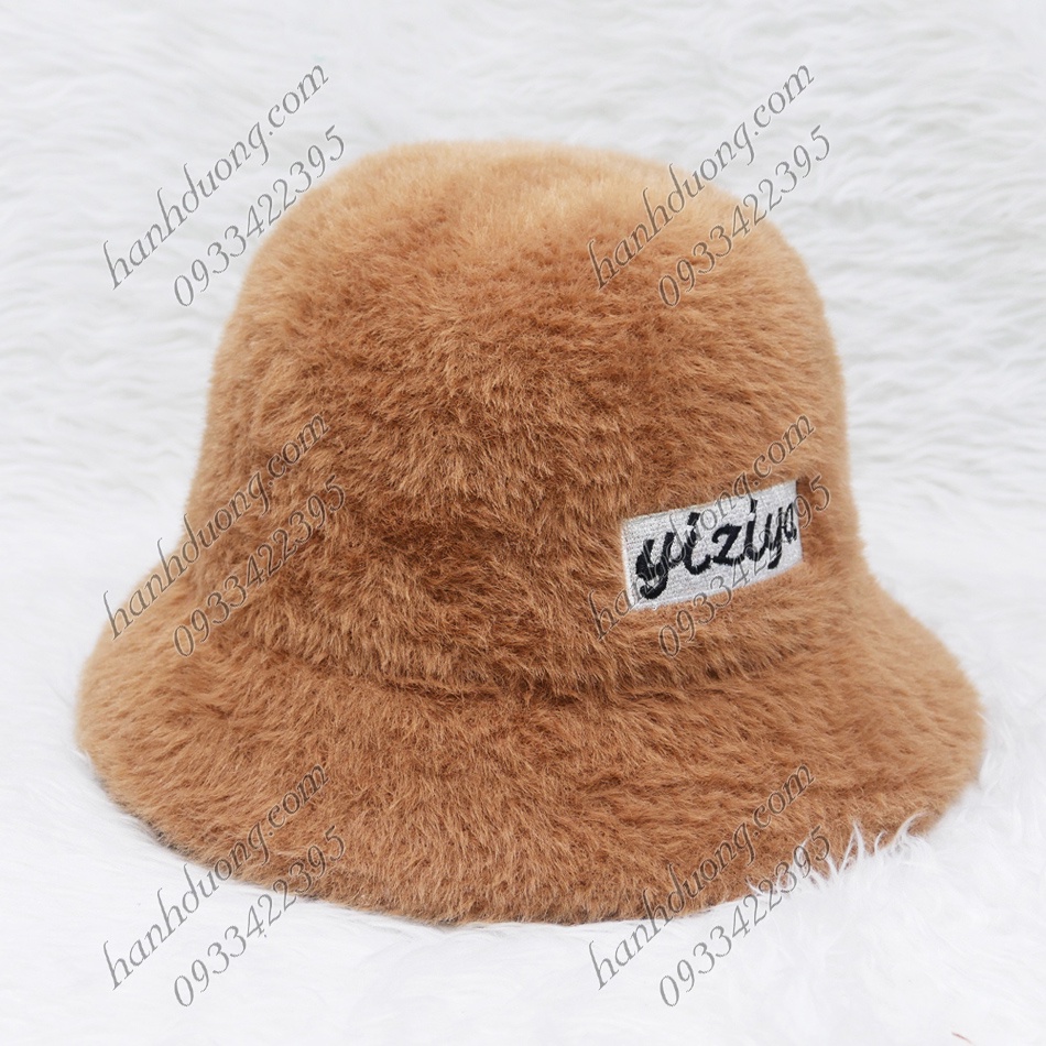 Mũ bo cụp lông xù nón tai bèo hàng quảng châu thêu chữ, vành rộng 5cm, phía trong có 2 dây rút giúp giữ nón chắt hơn