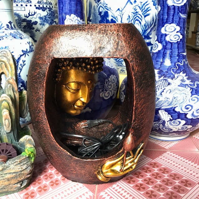 Thác nước phong thuỷ hình Phật
