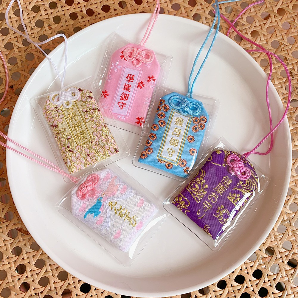 Túi Phước May Mắn Omamori Có Vỏ Bọc Silicon