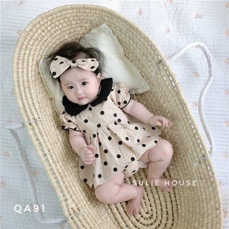Set váy + quần chip tặng kèm băng đô - QA91
