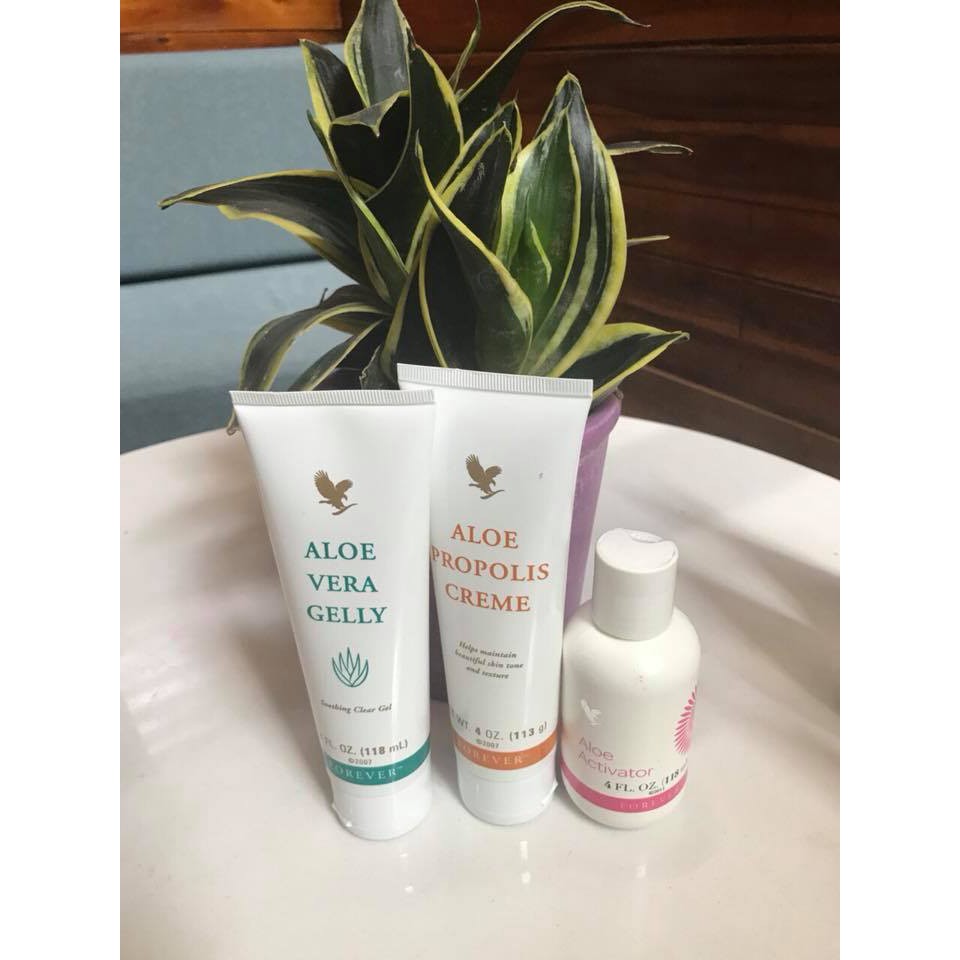 Combo 2 kem dưỡng da aloe vera gelly và aloe propolis