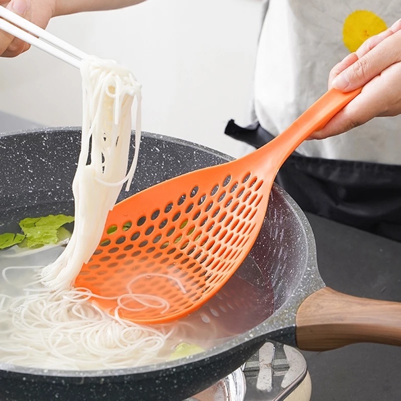 Muỗng múc mì/nấu ăn bằng pp đa năng tiện dụng dành cho nhà bếp
