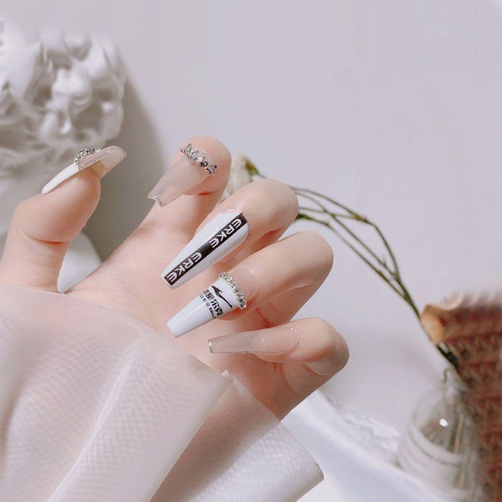 Miếng Dán Móng Tay Hình Mặt Cười Dễ Thương