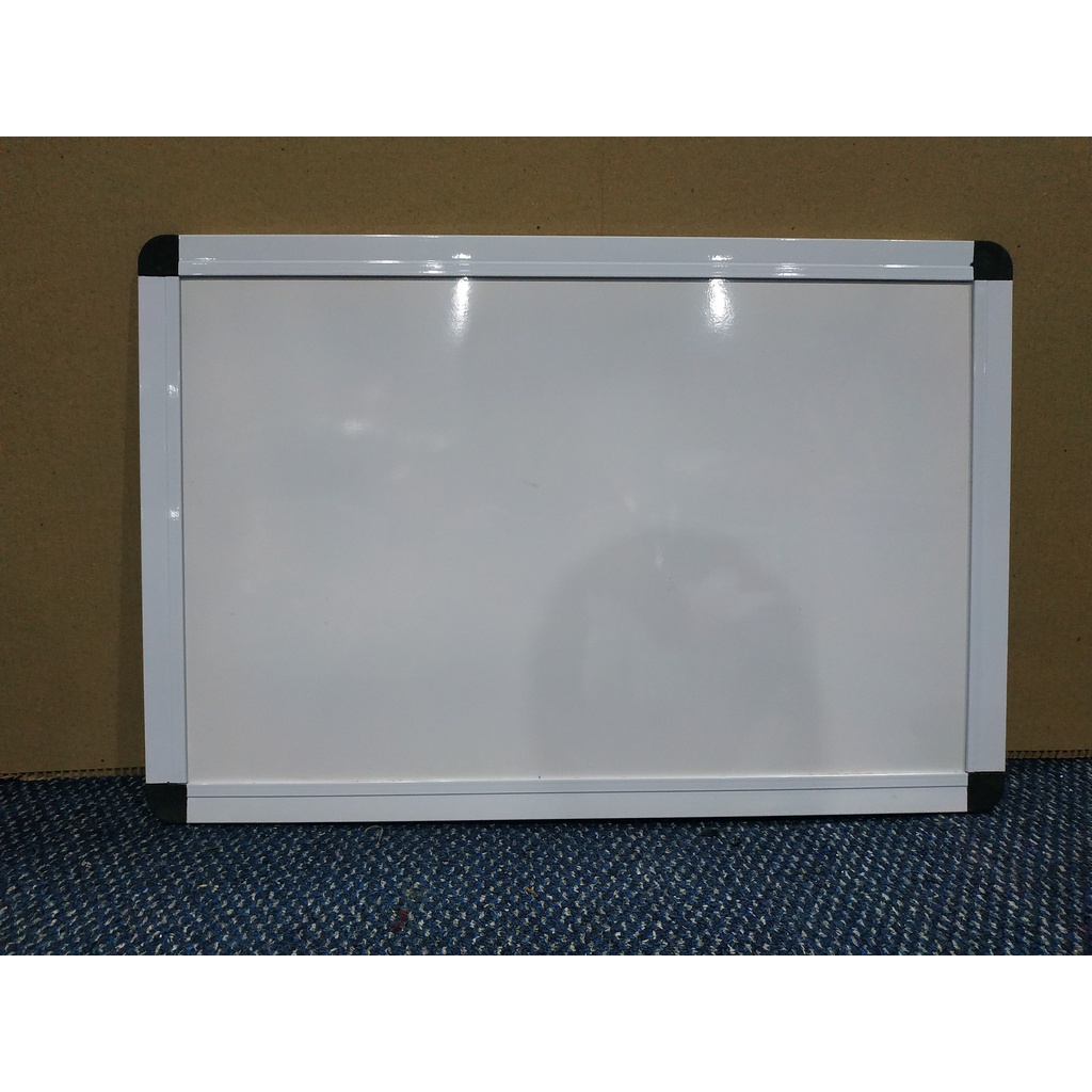 Bảng từ trắng 60*80 cm (Kèm quà tặng)