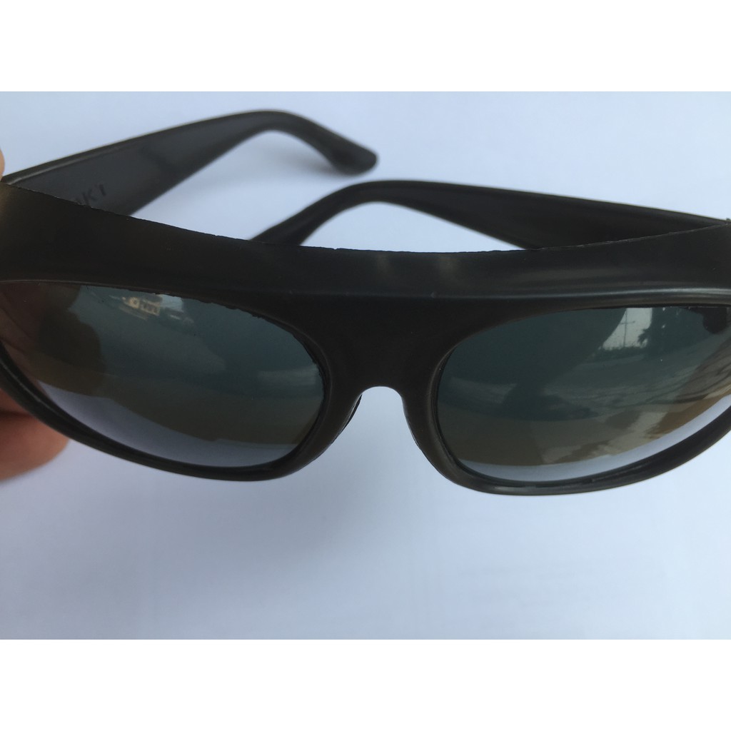 Kính bảo hộ mắt đen