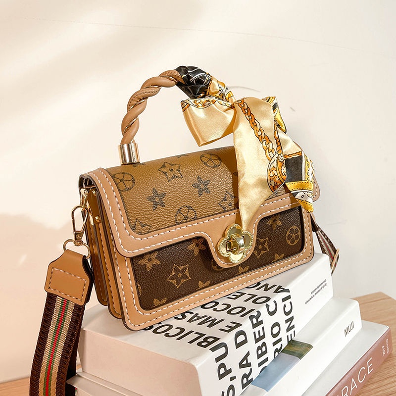 Túi đeo chéo tự may thời trang cho nữ