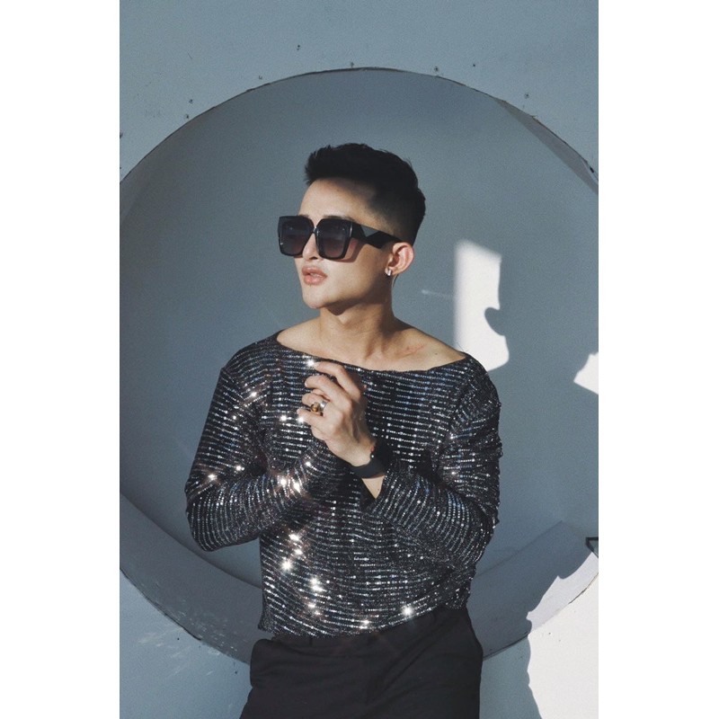 Áo thun kim sa cổ thuyền sang trọng | BigBuy360 - bigbuy360.vn