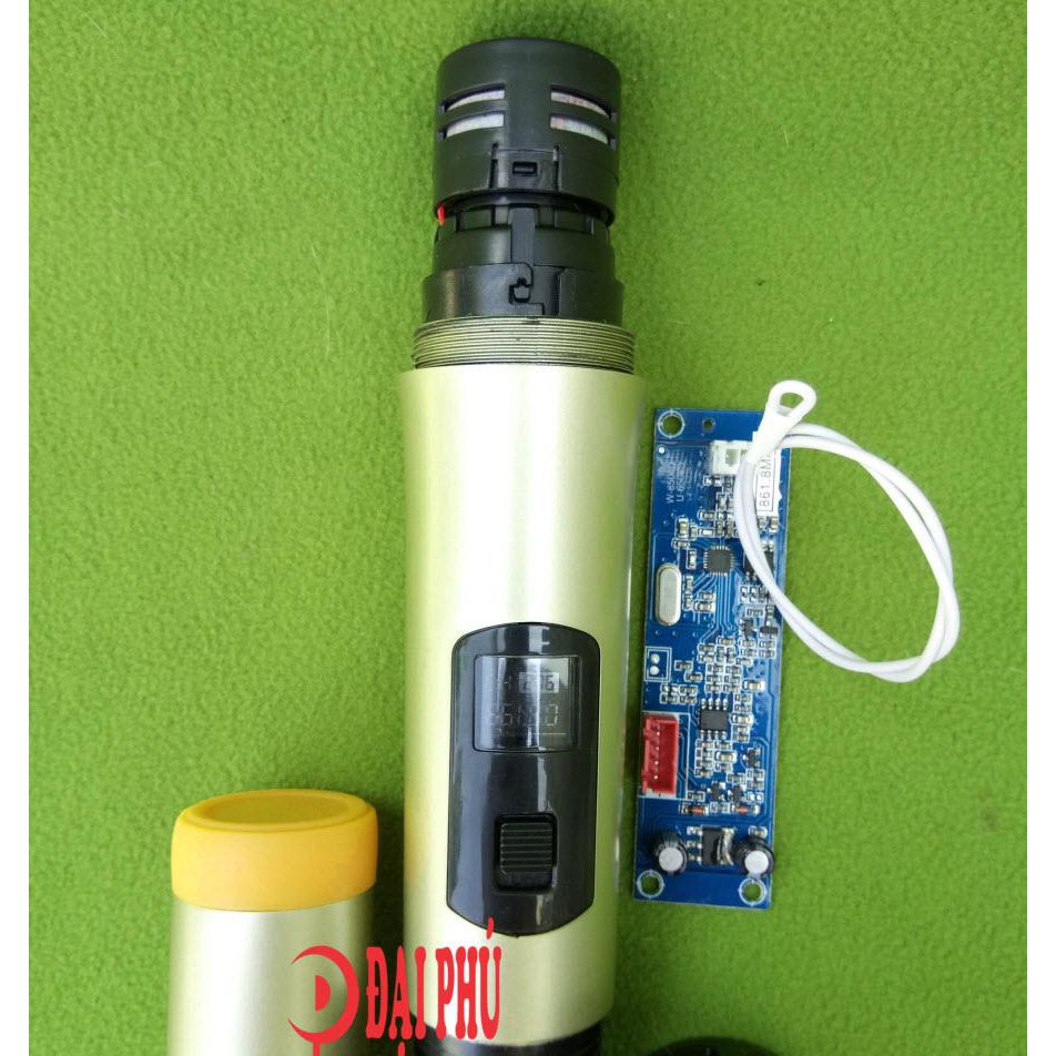 Micro mạch loa kéo VHF tần số 261.8MHz