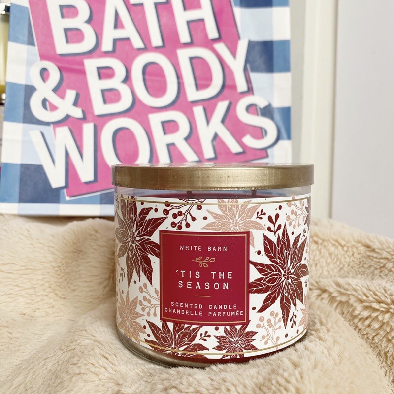 Nến thơm 3 bấc Bath &amp; Body Works (Mùi Hot)