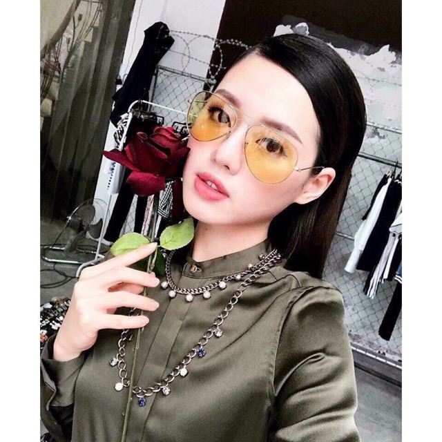 Kính xuyên đêm nan nữ