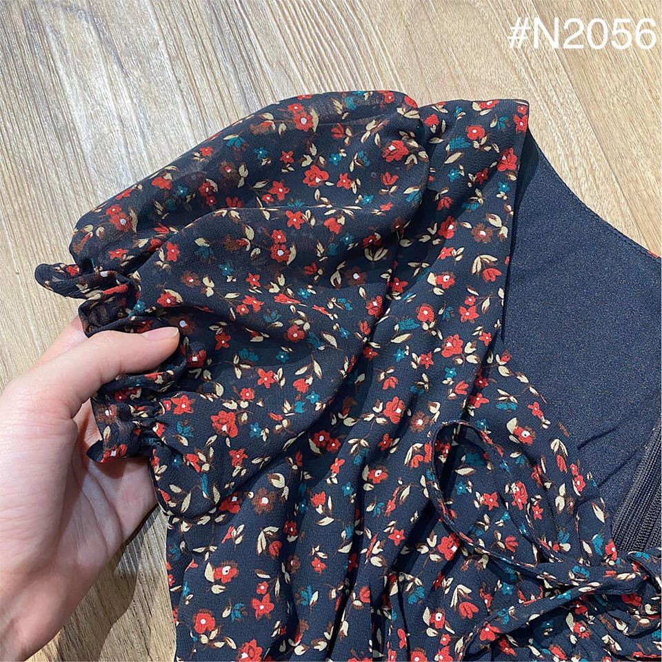 ĐẦM VOAN HỌA TIẾT HOA NHÍ XÒE NHẸ ĐUÔI CÁ XINH LUNG LINH - LANA DRESS | BigBuy360 - bigbuy360.vn