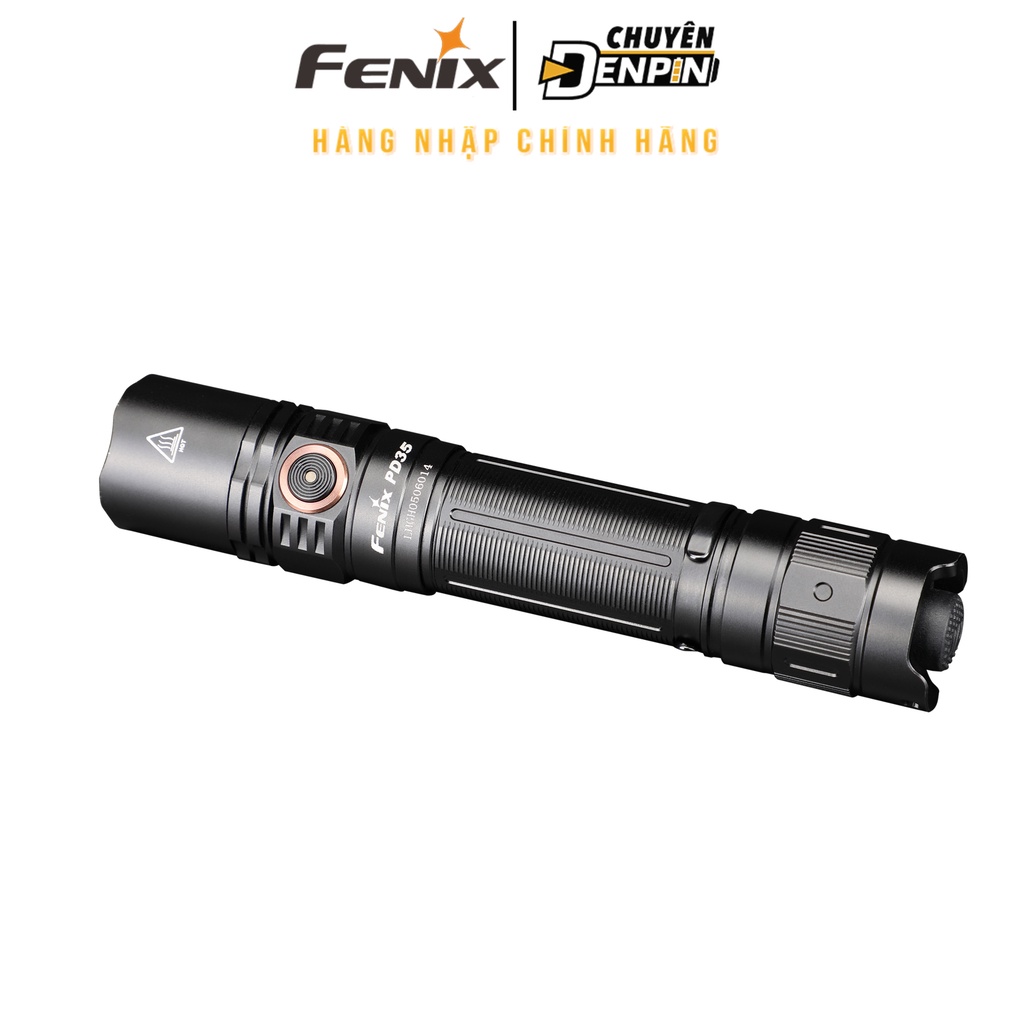 Đèn Pin cầm tay Fenix PD35 V3.0 công suất 1700 lumens, dùng pin 18650 2600mAh, công tắc kép ở đuôi và thân.