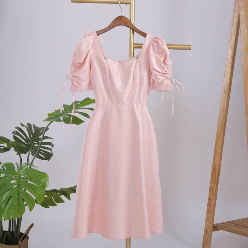 Đầm xòe tay ngắn kết nơ thanh lịch sang trọng