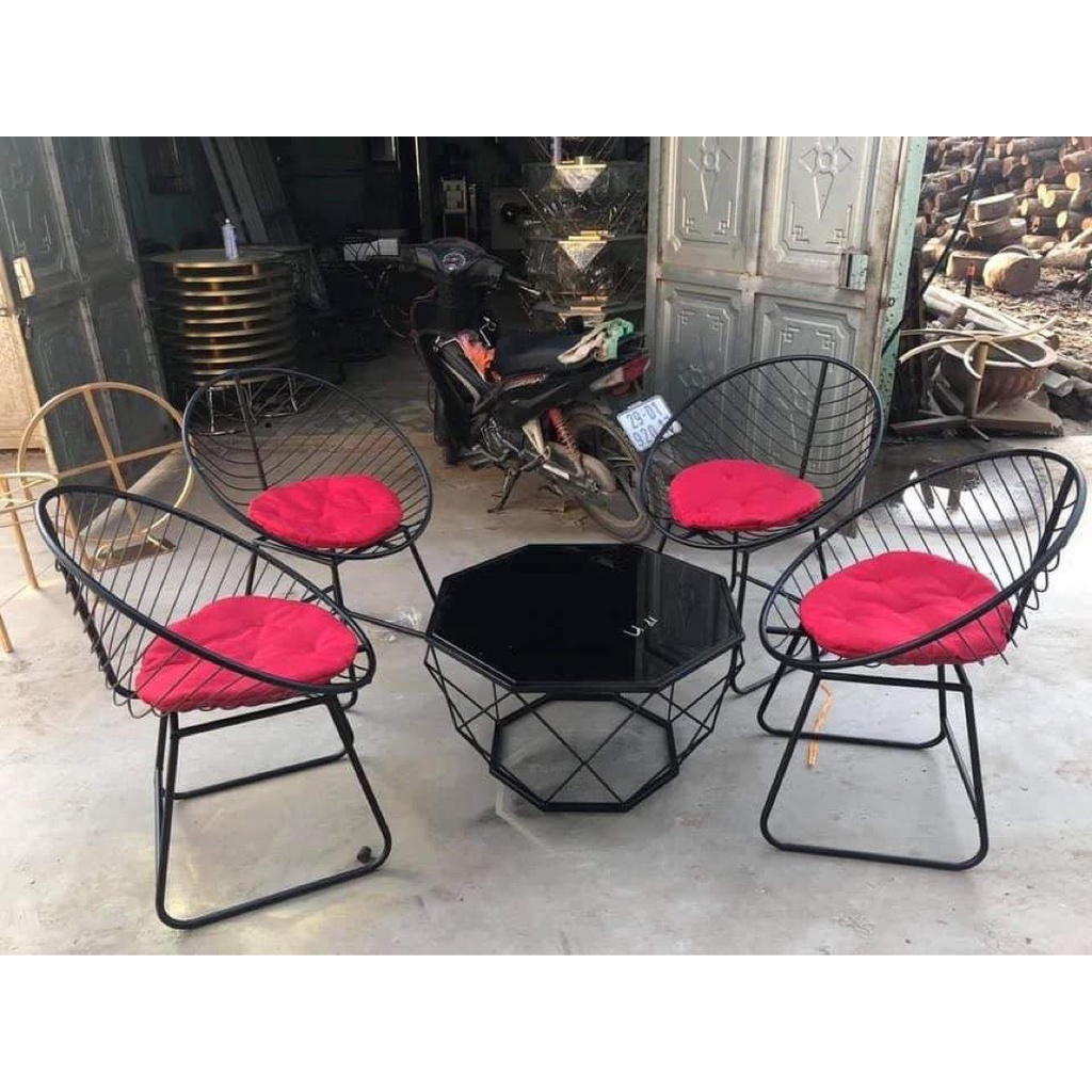 - Ghế nón sắt kèm đệm ngồi