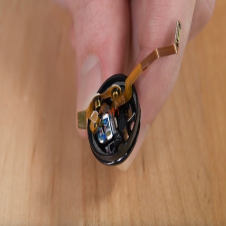 Thay pin tai nghe Samsung Galaxy Buds+