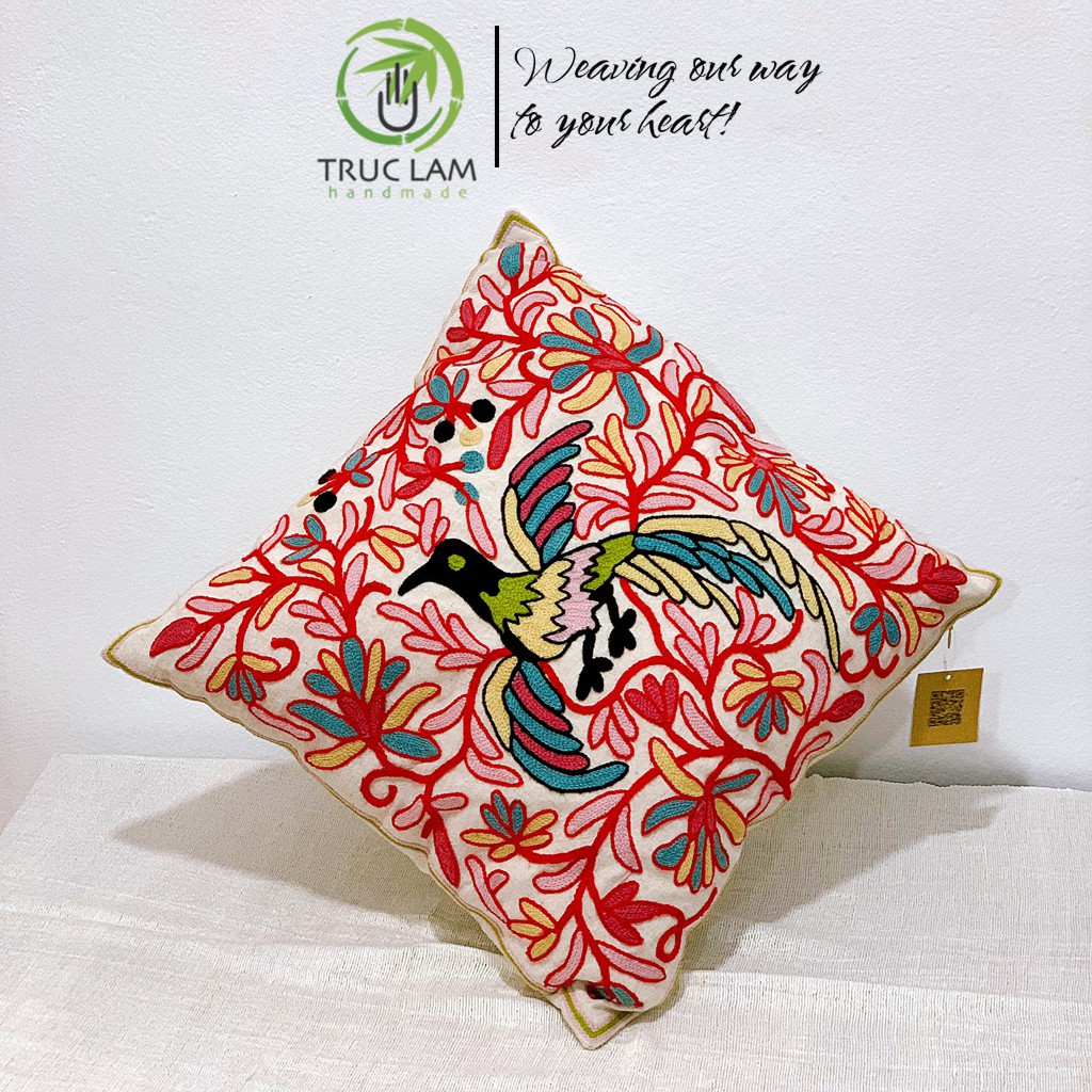 Gối/Vỏ Gối Vuông Tựa Lưng Sofa (45x45) Trang Trí Phòng Vải Linen Thêu Thủ Công Hình Con Chim – Trúc Lâm Handmade