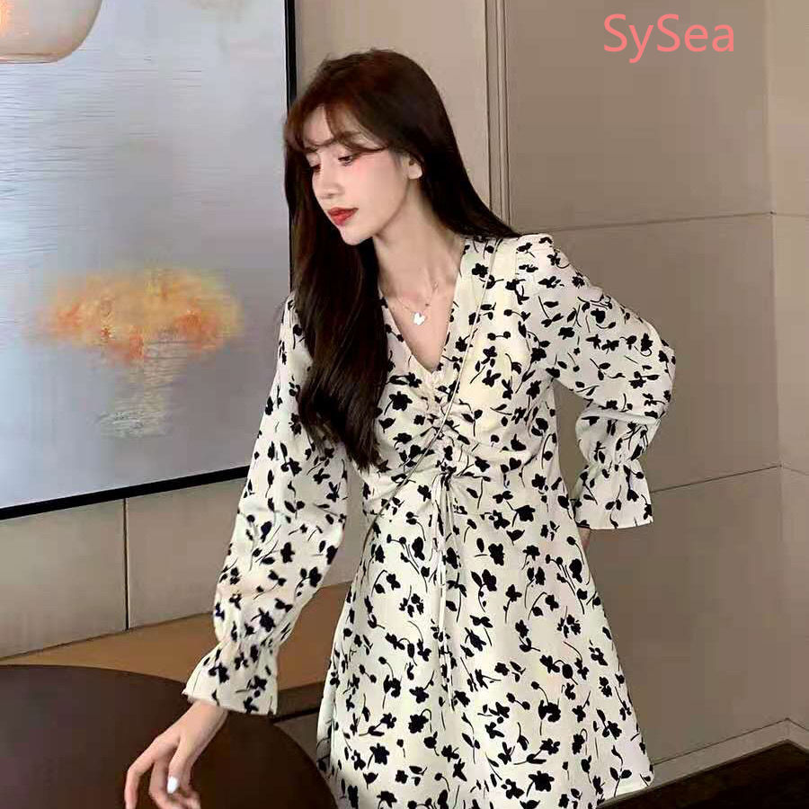 Đầm Nữ Tay Dài Rút Dây Thời Trang Xinh Xắn