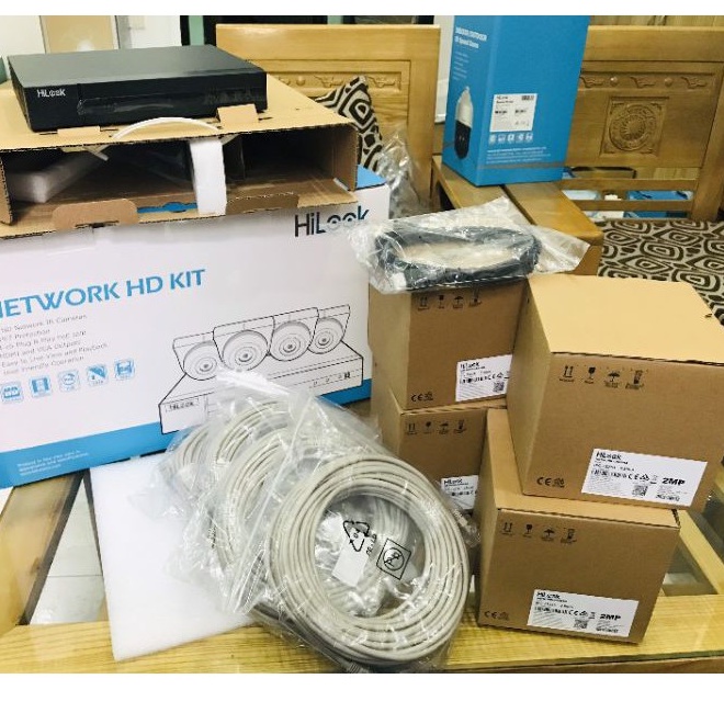 Bộ KIT camera IP POE HILOOK IK-4042TH-MH/P - Bao gồm 1 đầu thu 4 cổng POE và 4 camera Dome Poe - Hàng chính hãng