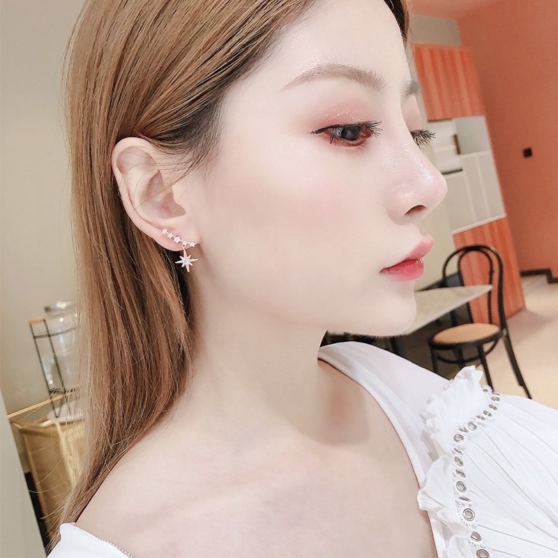 Khuyên tai nữ thời trang tạo hình độc đáo