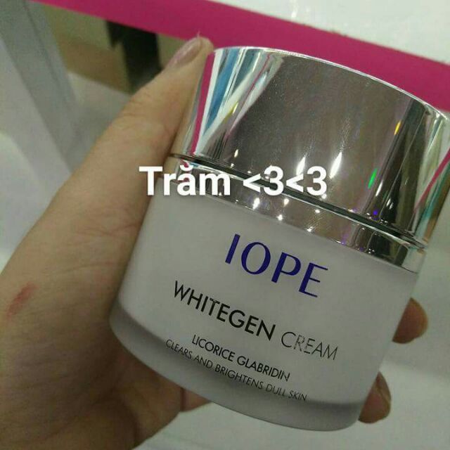 kem dưỡng trắng da IOPE
