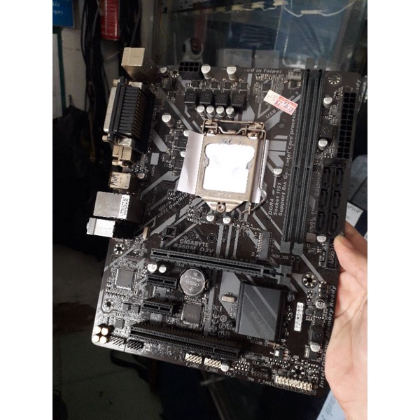 Main giga b360 có m2 có chặn main còn bh 12.2021