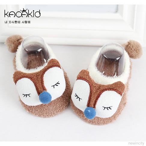 Vớ em bé kiểu dáng động vật dễ thương