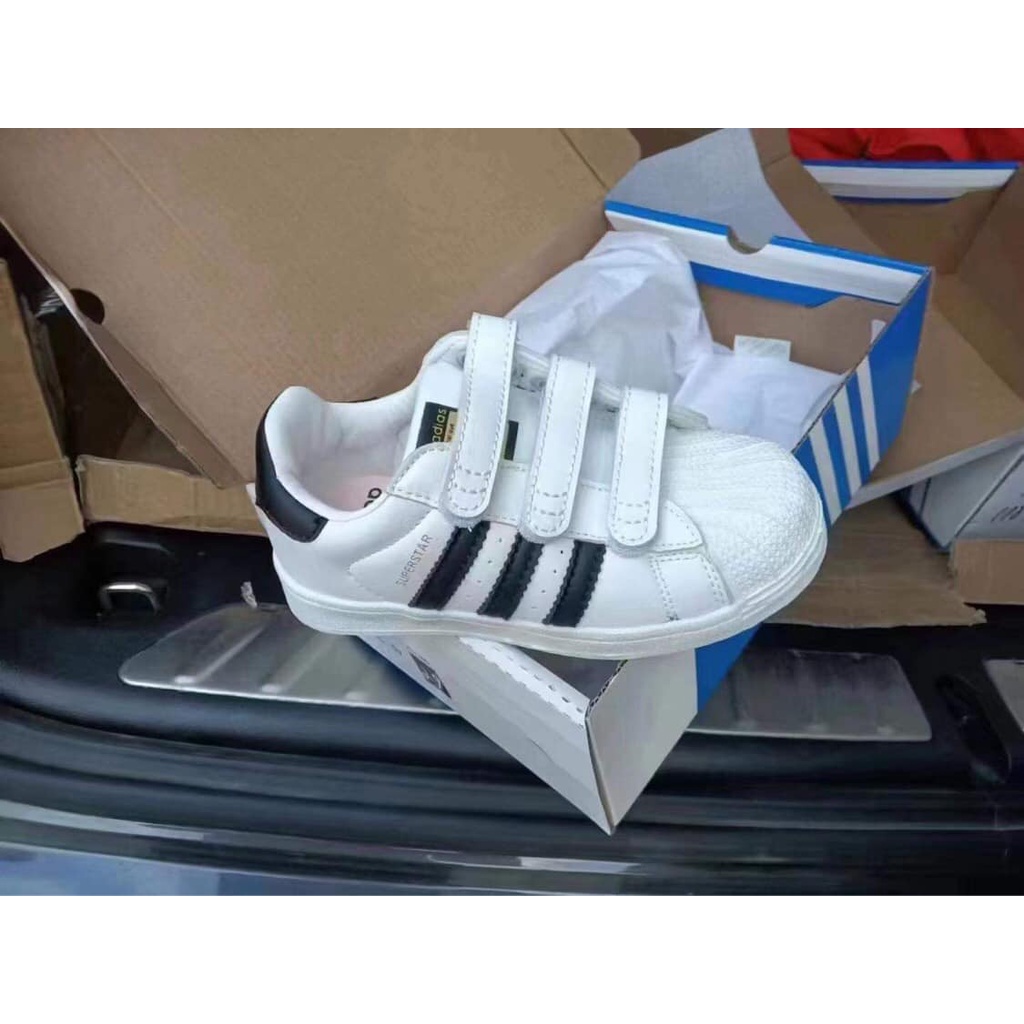 Giày das xuất dư 3 sọc cho bé