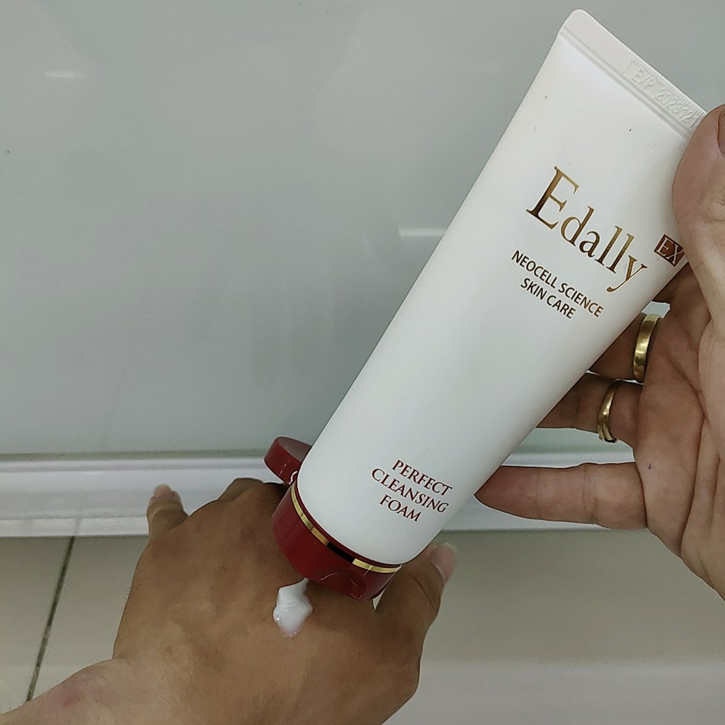 Sữa rửa mặt cho da dầu,da mụn làm sạch da,dưỡng ẩm se khít lỗ chân lông chính hãng Edally 150ml | WebRaoVat - webraovat.net.vn