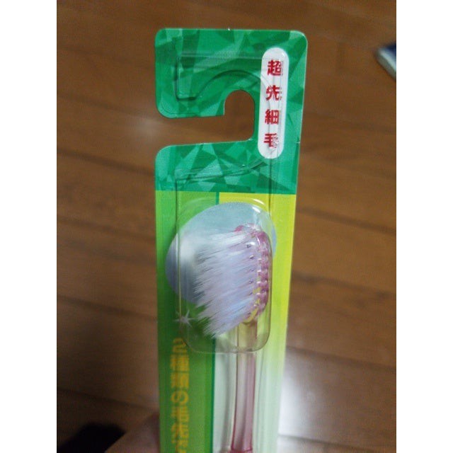 Bàn chải đánh răng loại mềm SEIWA PRO