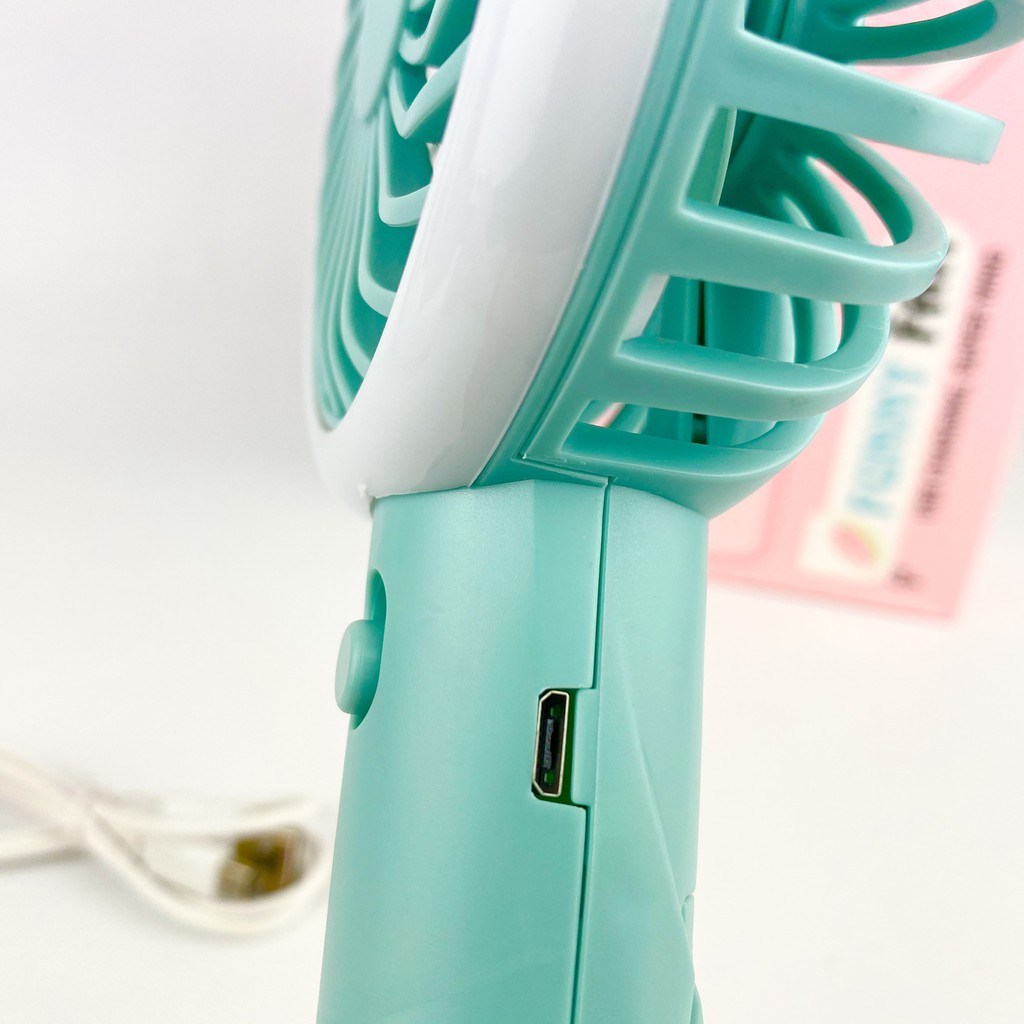 Quạt Mini Cầm Tay Sạc Pin Tích Điện Có Đèn Hình Gấu Trúc Nhiều Màu Gió Cực Mát Funny F666 | BigBuy360 - bigbuy360.vn