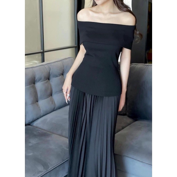 Áo trễ vai gân dáng dài - CarotShop