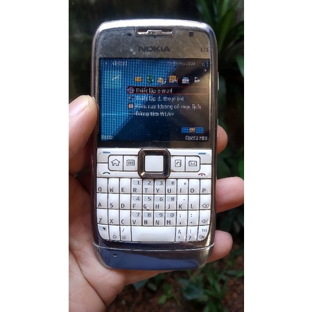 Điện thoại nokia E 71 zin . chính hãng