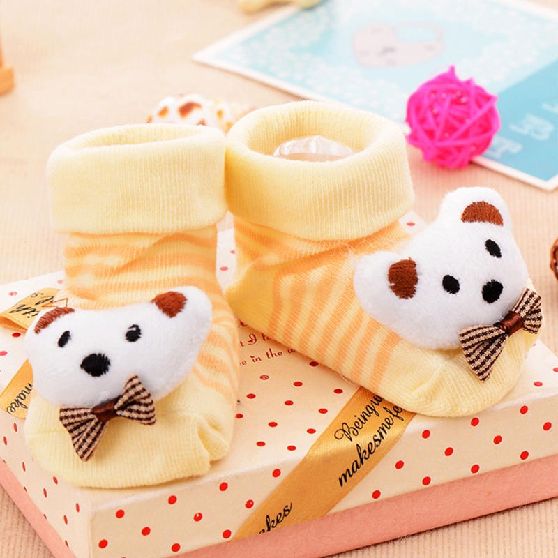 Tất cotton chống trượt họa tiết hoạt hình dành cho bé sơ sinh